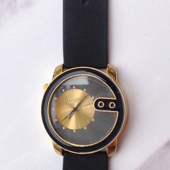 Flud Spinning Gold Record Quartz Watch Gold w Black Enamel - Picture 9 of 16